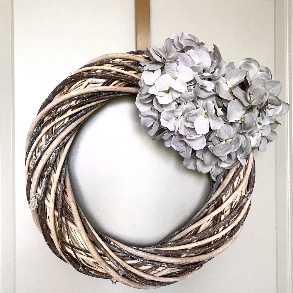Round natural white wash floral wreath